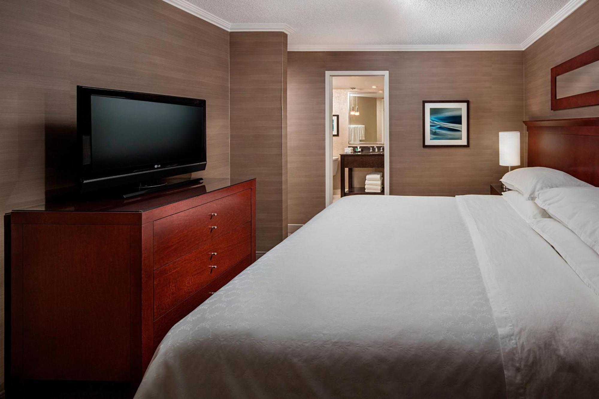 Sheraton Cavalier Calgary Hotel Buitenkant foto