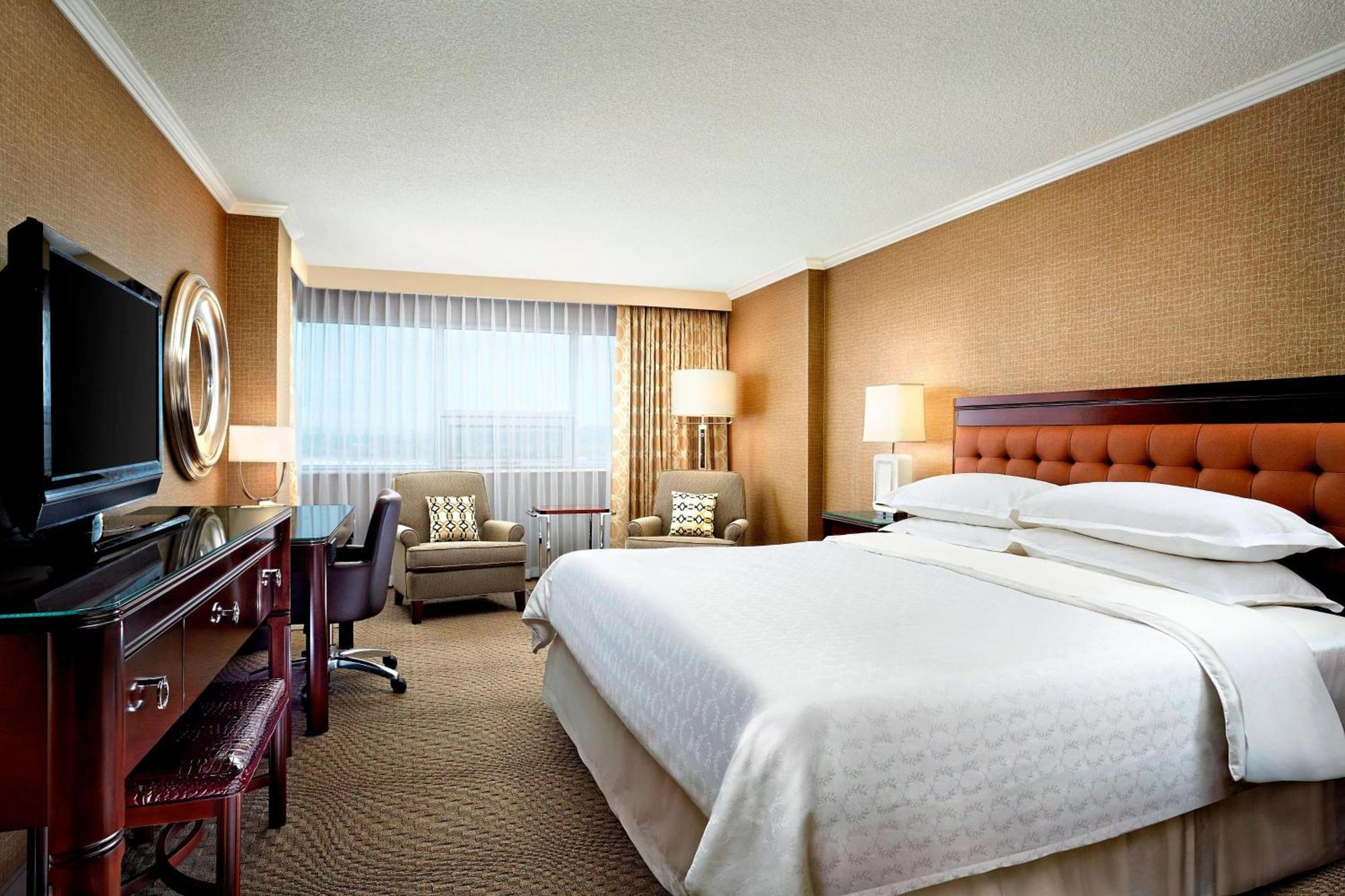 Sheraton Cavalier Calgary Hotel Buitenkant foto