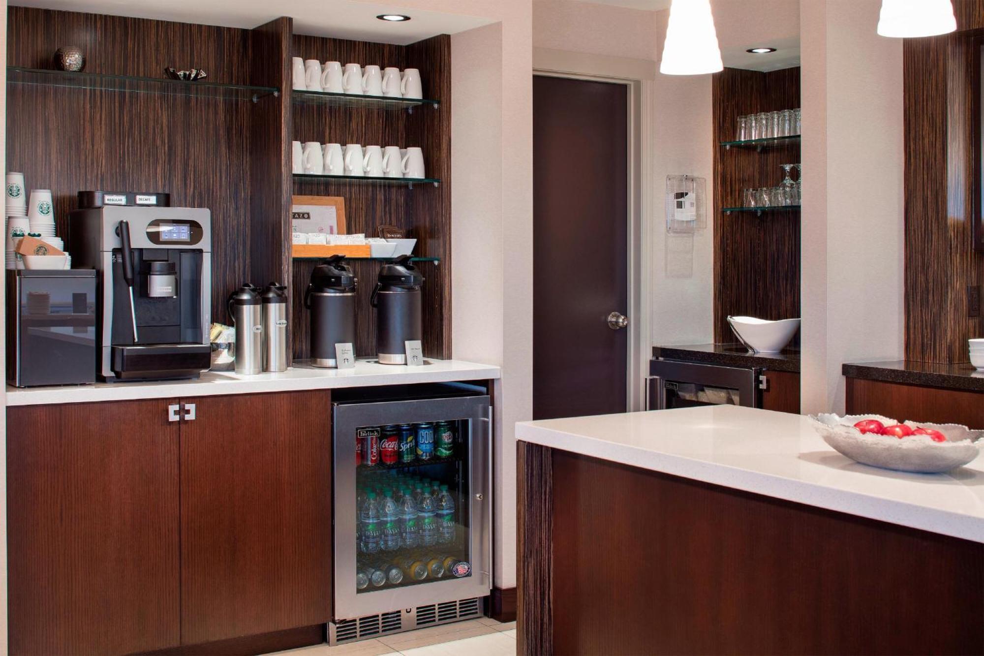 Sheraton Cavalier Calgary Hotel Buitenkant foto